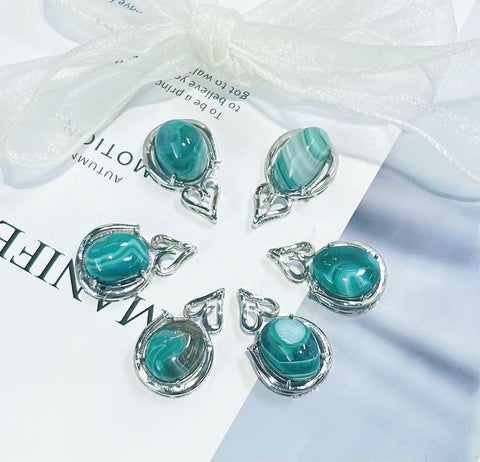 DZ26Whosale Gemstone Rock DIY Jewelry For Girls Crystal Green Banded Agate Necklace and Pendent