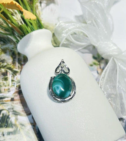 DZ26Whosale Gemstone Rock DIY Jewelry For Girls Crystal Green Banded Agate Necklace and Pendent